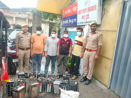 ई-रिक्शा की बैटरियों पर चोरों का निशाना, गिरोह के 4 सदस्य गिरफ्तार