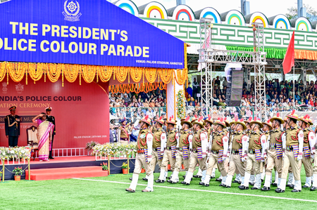 पुलिस को नागरिकों का सहयोगी और मार्गदर्शक बनना चाहिए : राष्ट्रपति मुर्मु